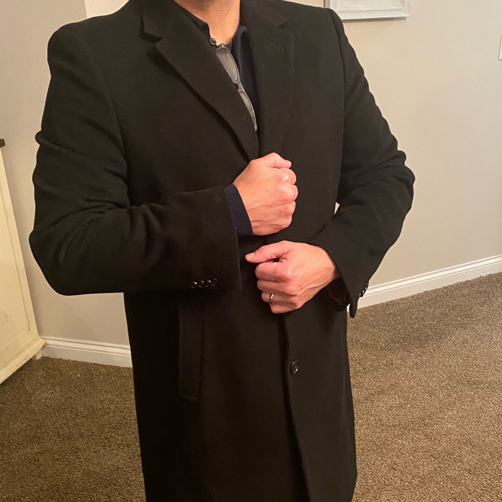 SOLD📛Kenneth Cole Long 💯 wool coat